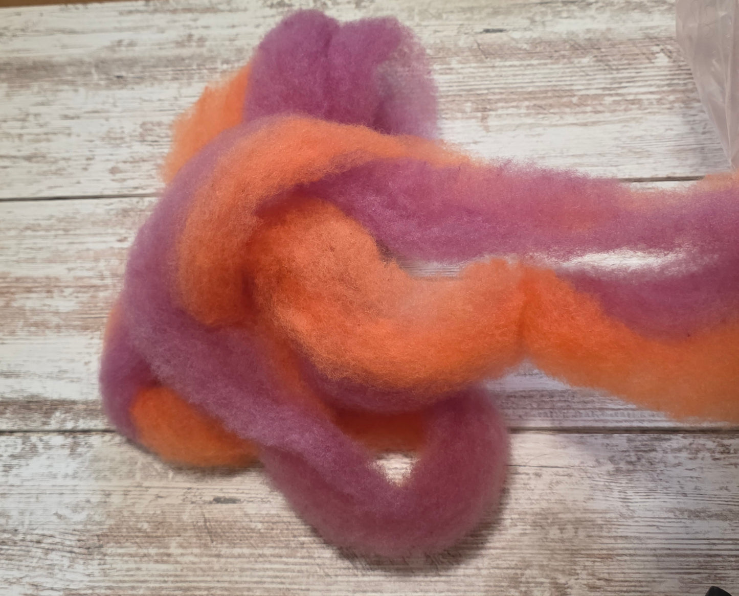 Suffolk Dyed Roving - Purple/Coral, 1 oz