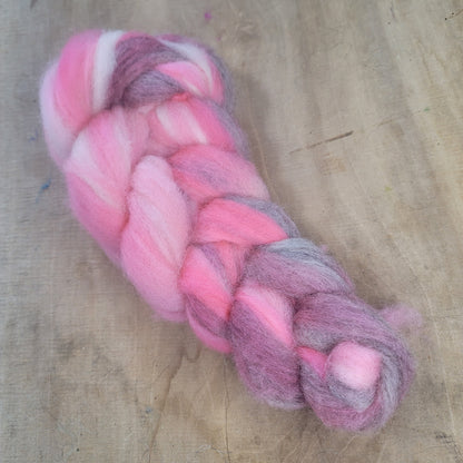 Perendale Wool Roving - Pinks