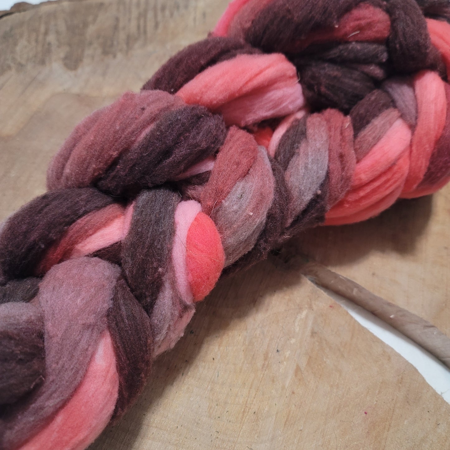 Santa Cruz Sheep Wool - 4oz Tri-color Dyed Braid