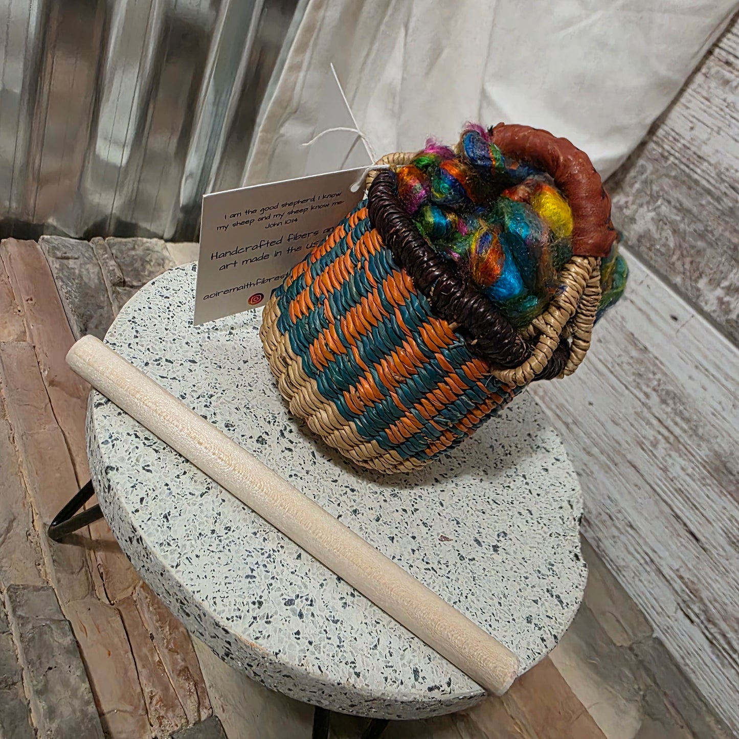 Gratitude Round Bolga Basket with Sari silk - C25