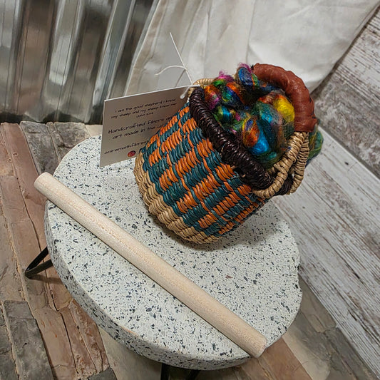 Gratitude Round Bolga Basket with Sari silk - C25