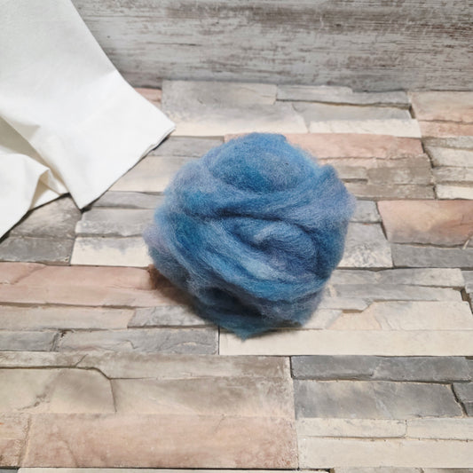 North Country Cheviot Dyed Roving - Blurple